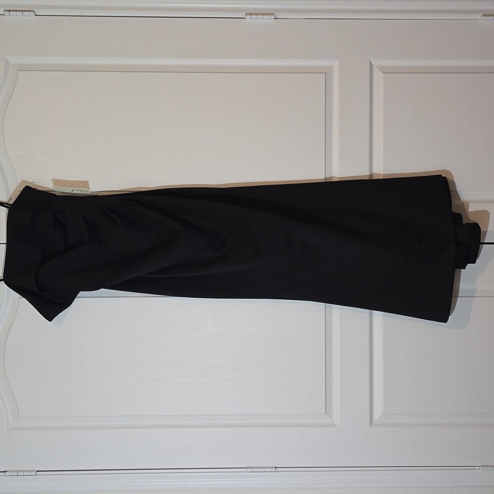 ELIZA J. - Women's Gown - Picture 3 of 12